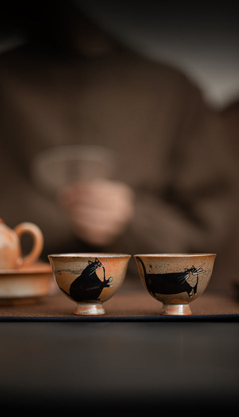 Shino Cat Vintage Style Hand-Painted Mini Ceramic Teacup - theTeaCloud