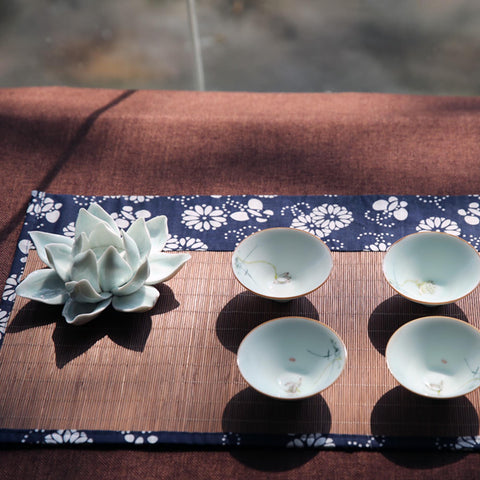 Hand Crafted White Lotus Flower Porcelain Incense Holder, Tea Table Decor - Small and Large Sizes, Gift Package available - theTeaCloud