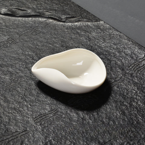 White Porcelain Tea Scoop, Tea Leaf Holder – Kongfu Tea Ceremony Accessories