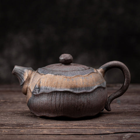 Lotus Shape Gilt Glazed Ceramic Teapot with Tea Tray - theTeaCloud