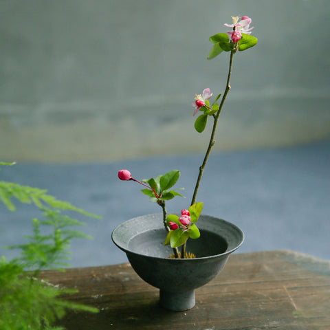 Handmade Ceramic Ikebana Vase in Speckled White and Dark Grey, Kenzan Flower Frog Included - theTeaCloud