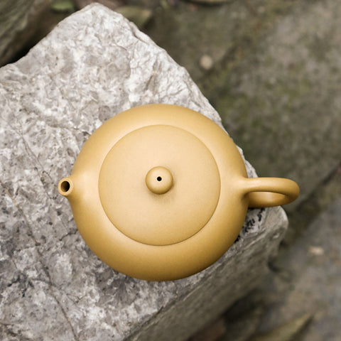 Handmade Yixing Zisha Teapot, Traditional Chinese Yellow Clay Teapot