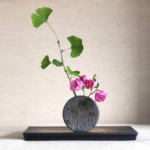 Handmade Round Shaped Ceramic Flower Arranger, Countertop Decoration - theTeaCloud