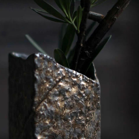 Gilt Ceramic Mini Vase/Flower Arrangement/Ceramic Decoration - theTeaCloud