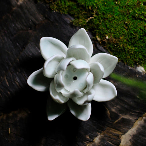 Hand Crafted White Lotus Ceramic Incense Holder - theTeaCloud