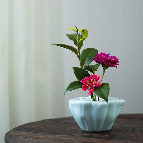 Handmade Ikebana Vase in Lotus Seed Pod Shape, Lotus Pod Ceramic, Zen Style Decoration, Japanese Flower Arrangement, Countertop Decor - theTeaCloud