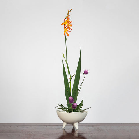 Handmade Grass and Ash Porcelain Ikebana Vase, Ikebana Bowl Kenzan Flower Frog Included - theTeaCloud