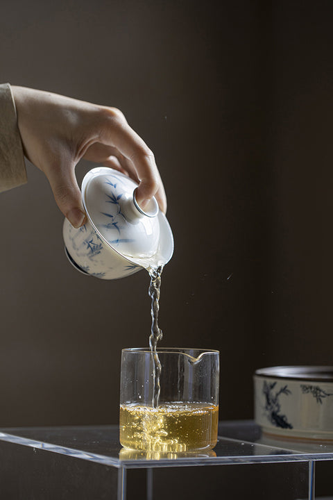 Hand-Painted Blue and White Porcelain Gaiwan with Kung Fu Tea Set, Bamboo Graphic, 135ml