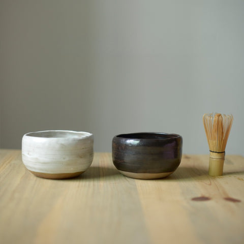 Handcrafted Japanese Matcha Bowl – Rustic Stoneware Style