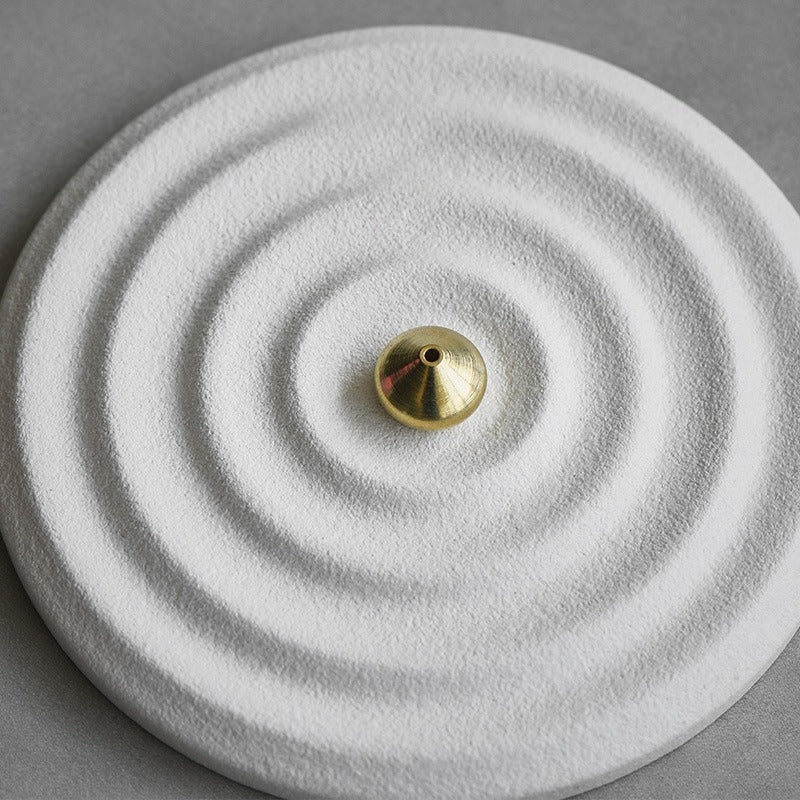 Zen Karesansui Ceramic Incense Holder – Minimal Japanese Sand