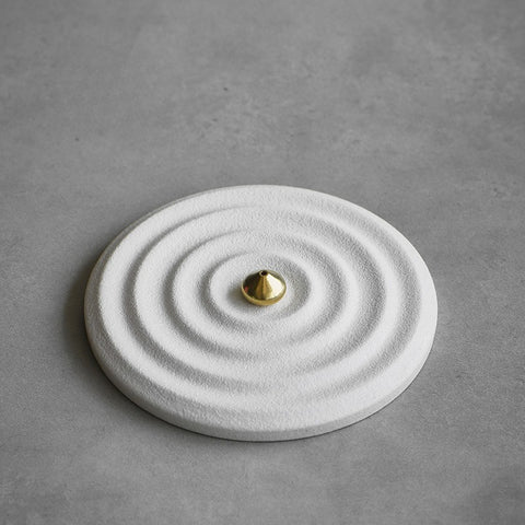 Zen Karesansui Ceramic Incense Holder – Minimal Japanese Sand Garden Style