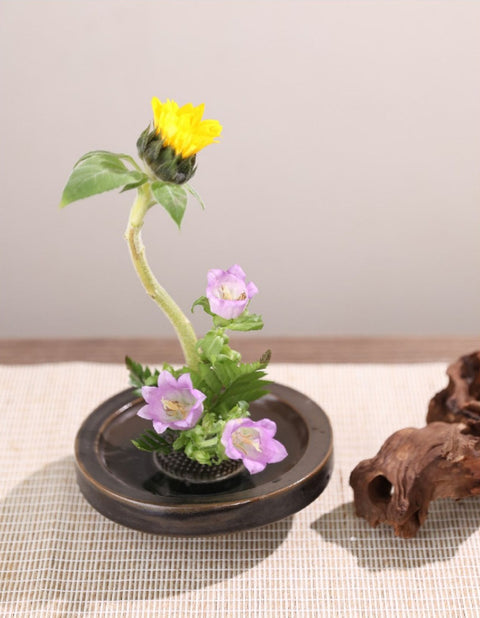 Banko-Style Japanese Ikebana Vase with Pedestal Base