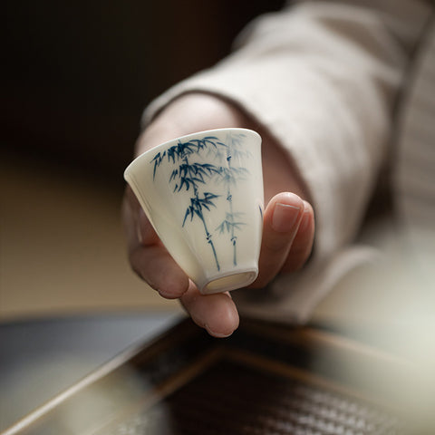 Hand-Painted Blue and White Porcelain Kung Fu Tea Cup, Bamboo Graphic, 30ml kungfu tea cup kung fu tea kungfu tea set