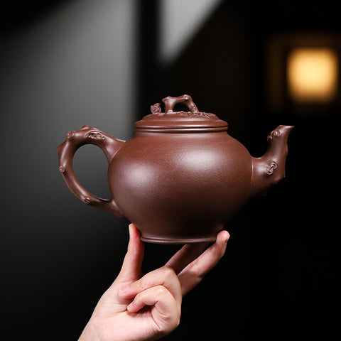 Handmade Yixing Zisha Purple Clay Baochun Teapot, 970 ml Large Capacity - theTeaCloud