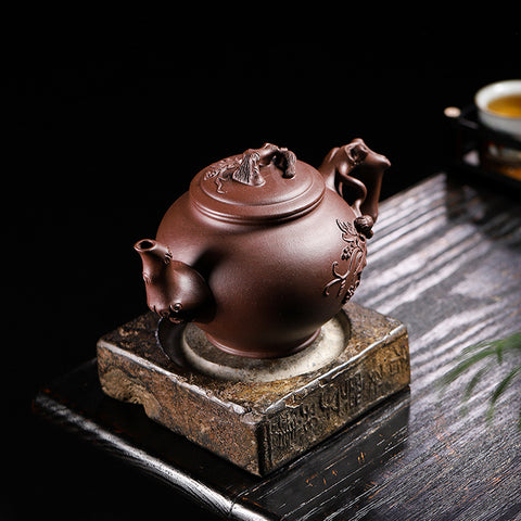 Handmade Yixing Zisha Purple Clay Baochun Teapot, 970 ml Large Capacity - theTeaCloud