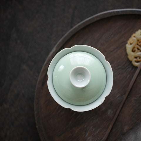 The TeaCloud Flower Shape Gaiwan, Multiple Colors Available, Ceramic Kung Fu Tea Set, Tea Brewing Gaiwan