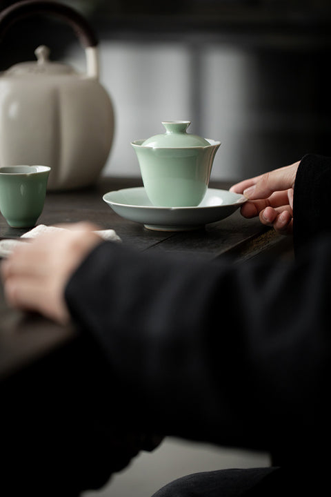 The TeaCloud Flower Shape Gaiwan, Multiple Colors Available, Ceramic Kung Fu Tea Set, Tea Brewing Gaiwan