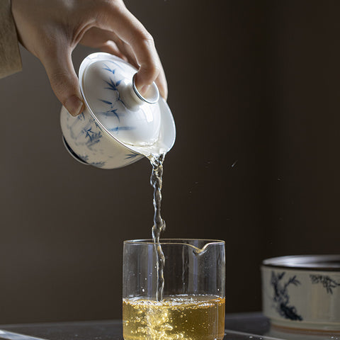 Hand-Painted Blue and White Porcelain Gaiwan with Kung Fu Tea Set, Bamboo Graphic, 135ml