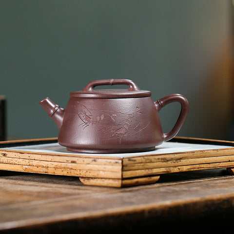 Handmade Yixing Zisha Purple Clay Teapot - Wide-Mouth Teapot with Engravings - 200ml Capacity