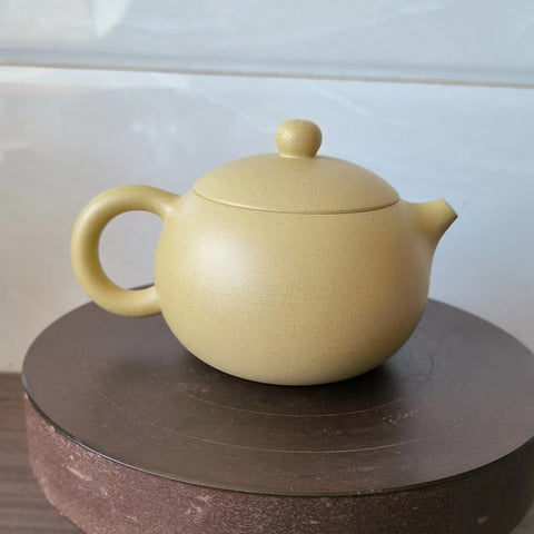 Authentic Yixing Zisha Clay Teapot, Xishi Style, 220ml Capacity - theTeaCloud