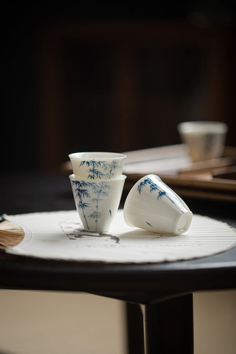 Hand-Painted Blue and White Porcelain Kung Fu Tea Cup, Bamboo Graphic, 30ml kungfu tea cup kung fu tea kungfu tea set