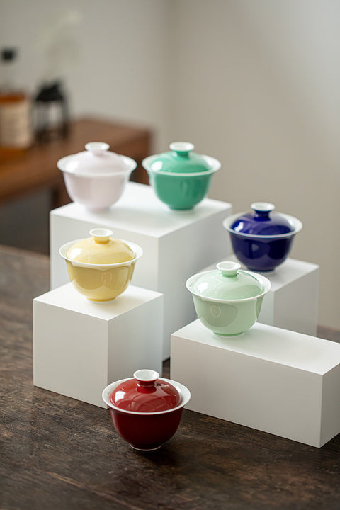 The TeaCloud Color Glazed Gaiwan Tea Cup, 135ml Capacity