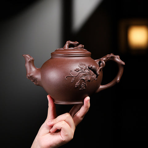 Handmade Yixing Zisha Purple Clay Baochun Teapot, 970 ml Large Capacity - theTeaCloud