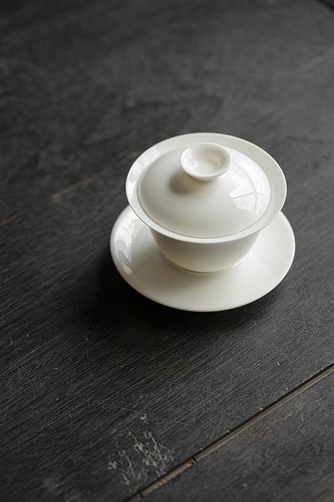 The TeaCloud White Porcelain Gaiwan Teacup, 130ml Capacity