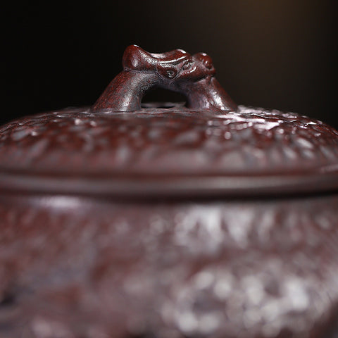 Handmade Yixing Zisha Purple Clay Teapot "Coiling Dragon" - 260ml Capacity