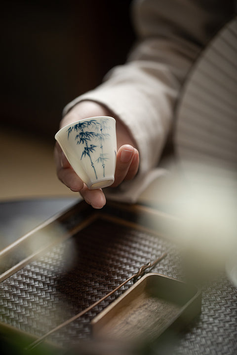 Hand-Painted Blue and White Porcelain Kung Fu Tea Cup, Bamboo Graphic, 30ml kungfu tea cup kung fu tea kungfu tea set