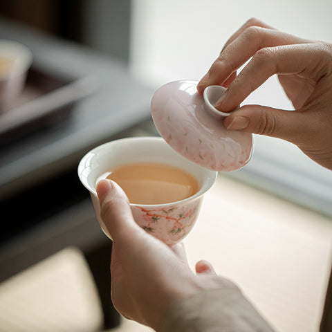 Japanese-Style Hand-Painted Pink Cherry Blossom Gaiwan, 140ml Capacity