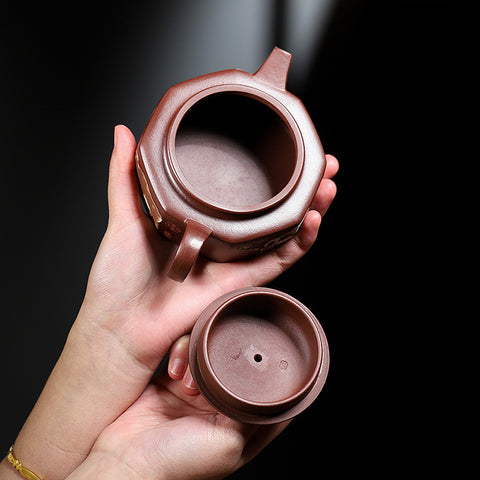Handmade Zisha Purple Clay Teapot with Handpainted Graphic "Five Bulls", 220ml Capacity