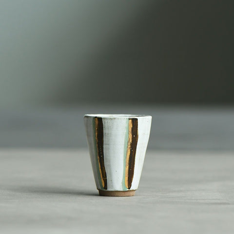 Hand-Painted Ceramic Tea Cup – Minimal Gongfu Style
