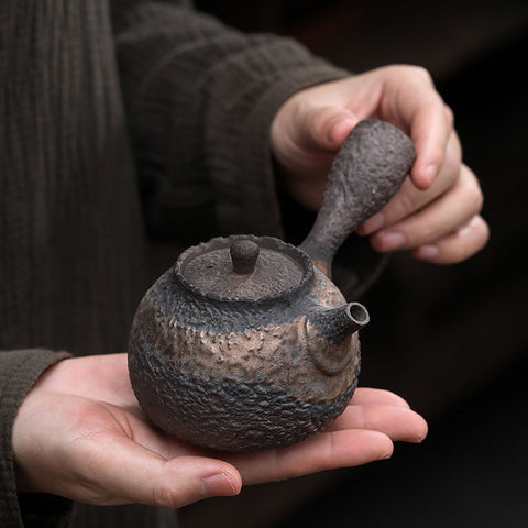 Japanese Style Gilt Glazed Ceramic Kyusu Teapot