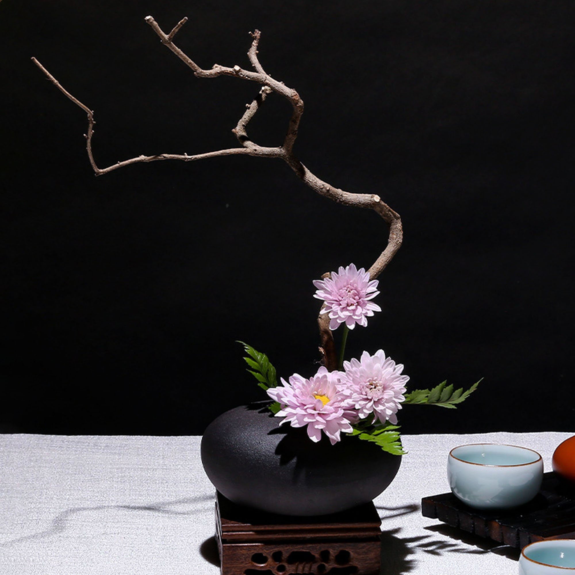 Handmade Ikebana Vase in Round Shape, Japanese Style, Kenzan Flower Fr –  theTeaCloud