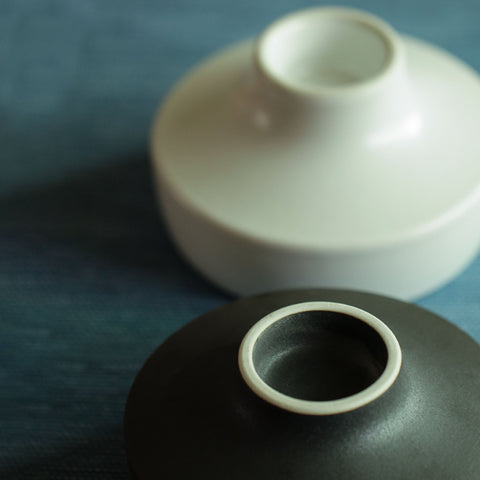 Handmade Ceramic Ikebana Vase/ Snack Plate in White and Matte Black/Kenzan Flower Frog Included