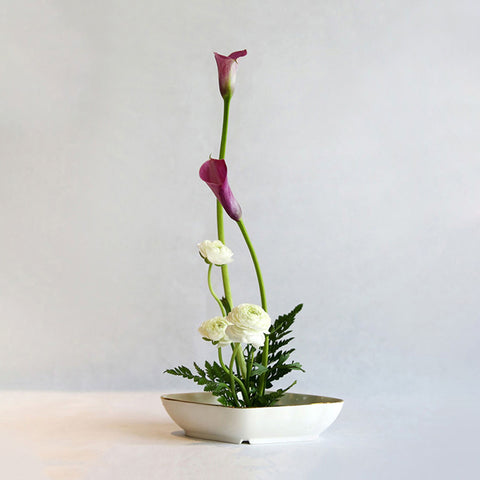 Diamond Shape Ceramic Ikebana Vase with Gold Rim, Japanese Style